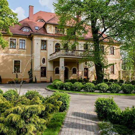 Palac Ogrodowa Tarnowskie Góry Extérieur photo