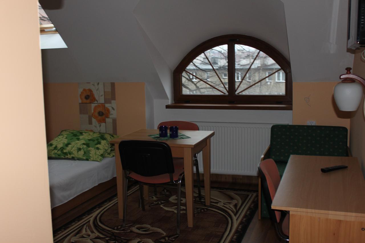 Palac Ogrodowa Tarnowskie Góry Extérieur photo