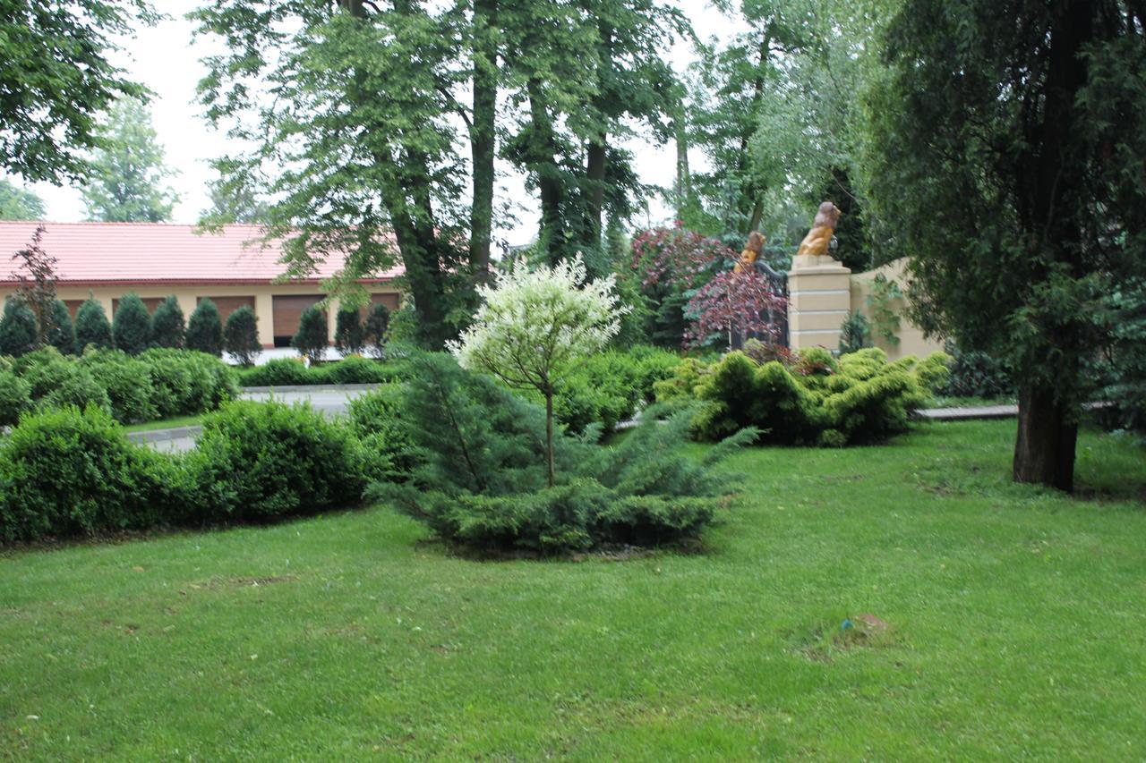 Palac Ogrodowa Tarnowskie Góry Extérieur photo