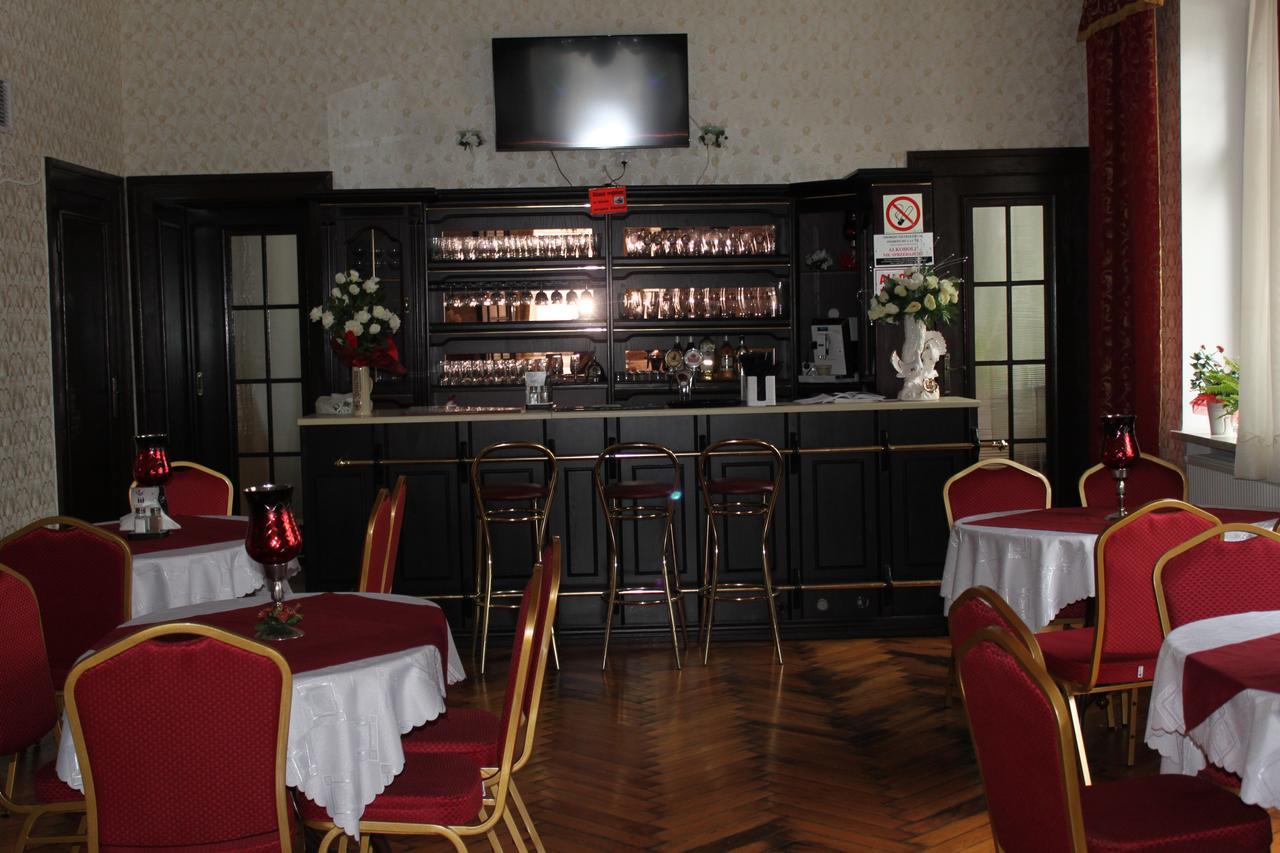 Palac Ogrodowa Tarnowskie Góry Extérieur photo